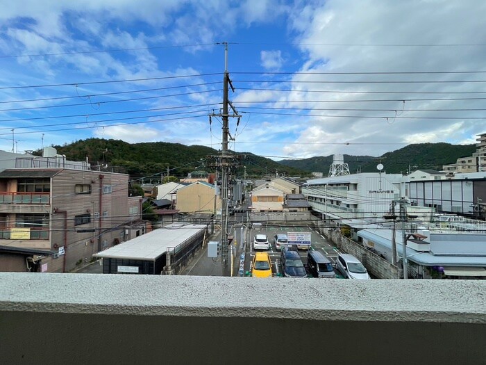 ラグゼ山科の物件内観写真