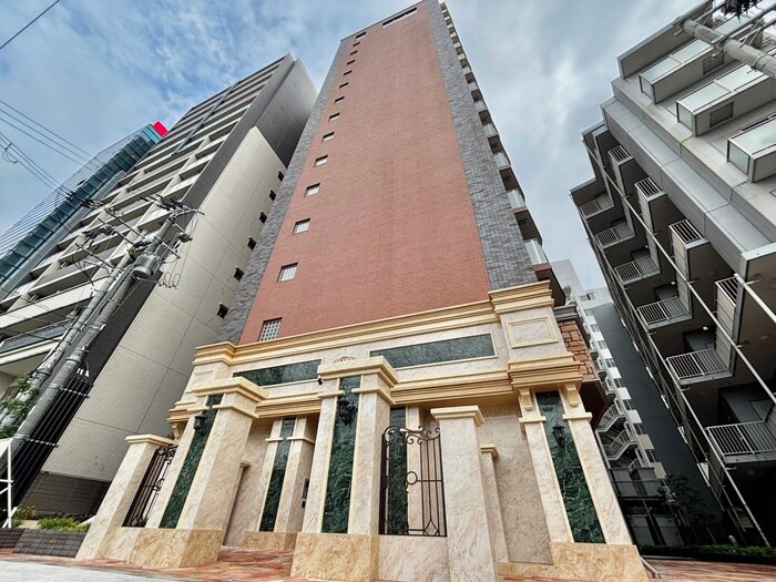 プレジオ梅田の物件外観写真