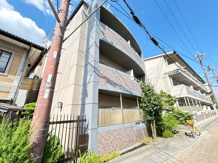 パトリード有栖Ⅱの物件外観写真