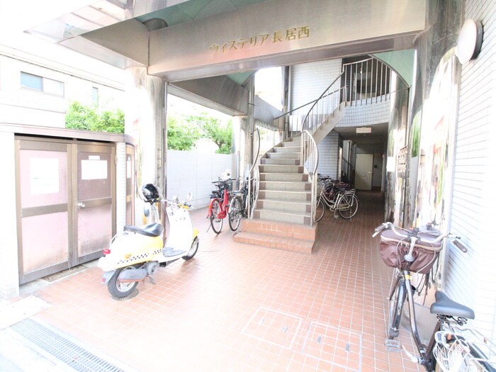 ウイステリア長居西の物件外観写真