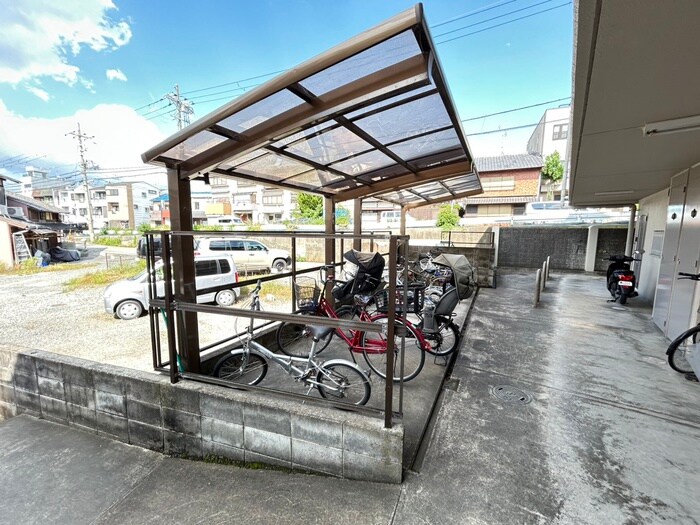 パトリード有栖Ⅰの物件外観写真