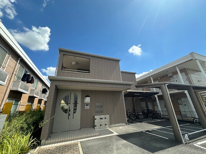 メゾン東雲の物件外観写真