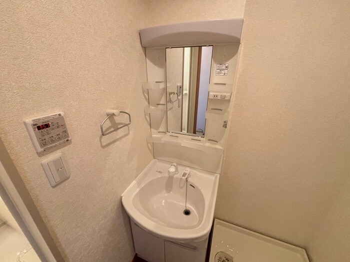 メゾン東雲の物件内観写真