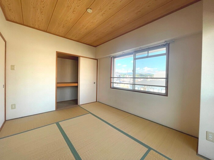 アンソレイユ中穂積の物件内観写真