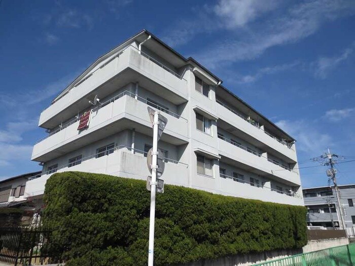 アンソレイユ中穂積の物件外観写真