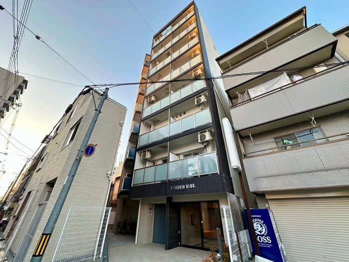 Pエンシンビルの物件外観写真