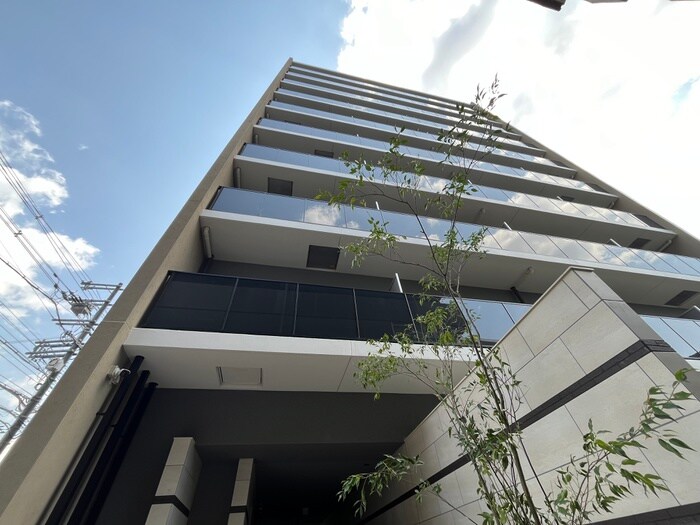 トリニティ茨木の物件外観写真