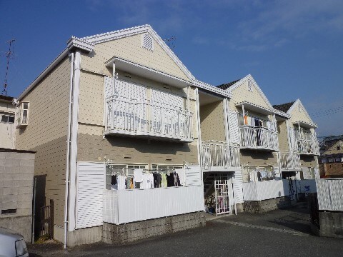 南春日丘日野山荘の物件外観写真