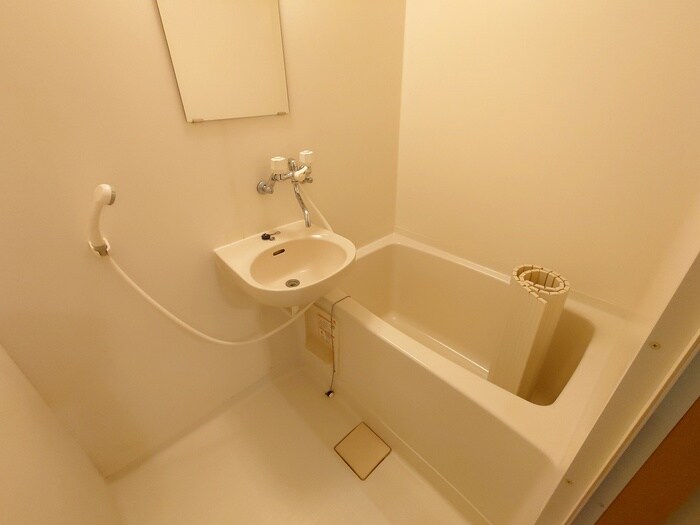 ディ－シモンズ神戸の物件内観写真