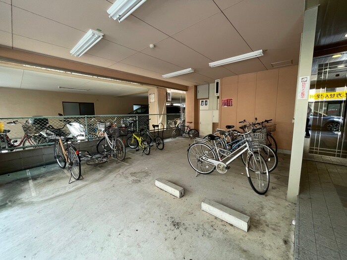 ディ－シモンズ神戸の物件外観写真