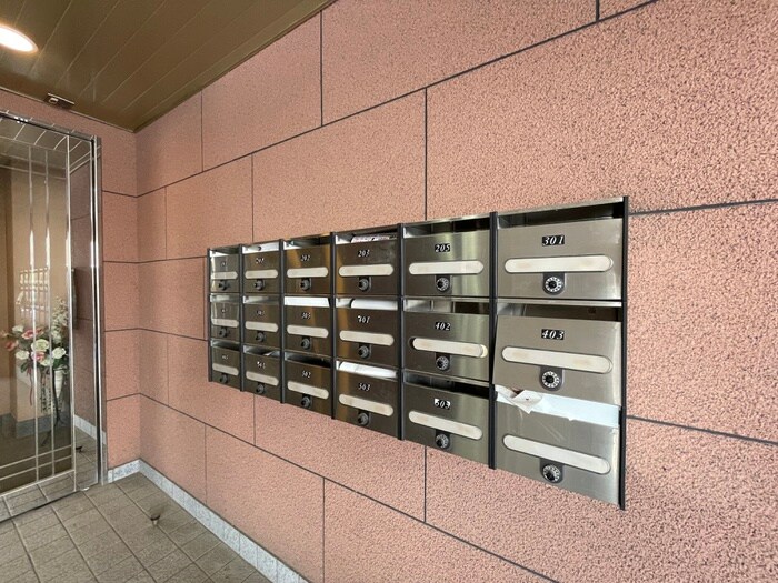 ディ－シモンズ神戸の物件外観写真