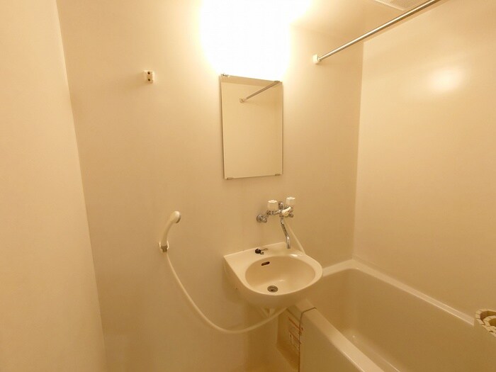 ディ－シモンズ神戸の物件内観写真