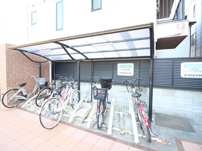 パークサイドテラスの物件外観写真