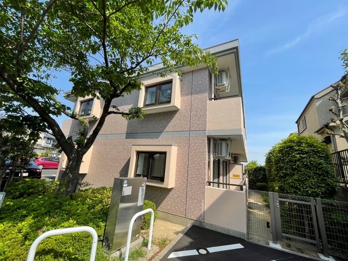 ハイタウン 御殿山東の物件外観写真