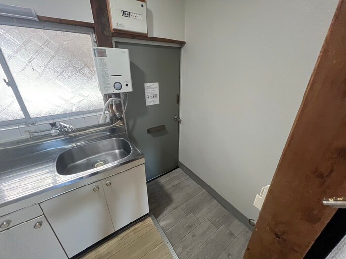 明美ﾏﾝｼｮﾝの物件内観写真