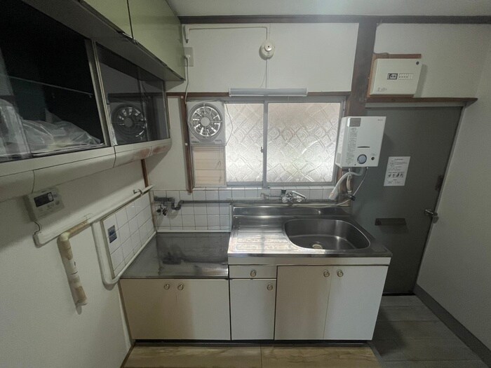 明美ﾏﾝｼｮﾝの物件内観写真