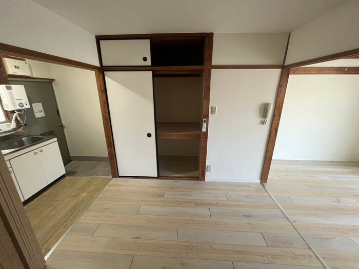 明美ﾏﾝｼｮﾝの物件内観写真