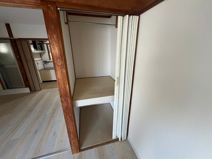 明美ﾏﾝｼｮﾝの物件内観写真