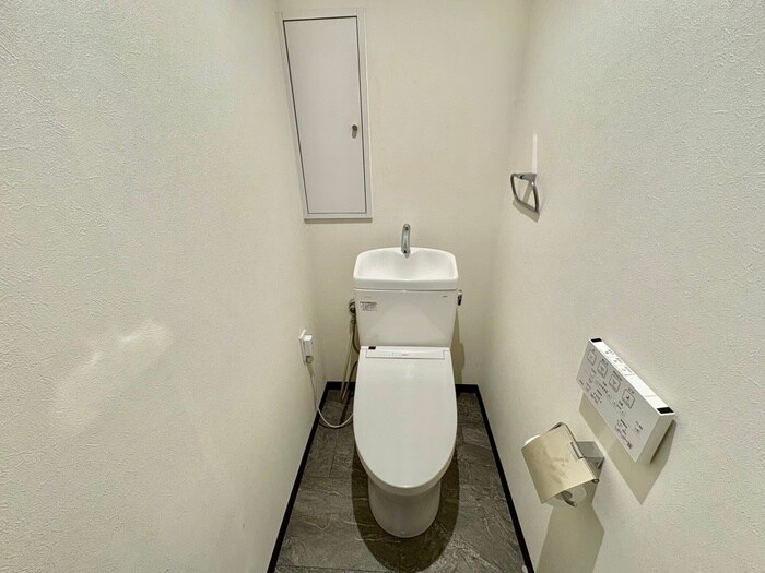 レジディア西天満の物件内観写真