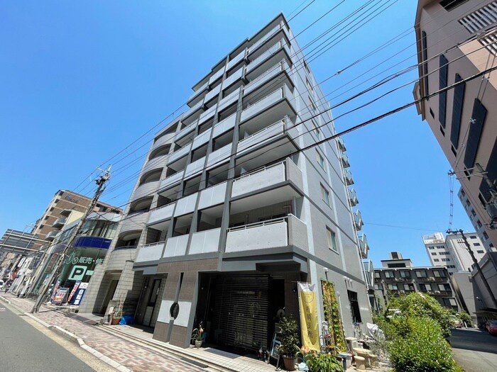 アンバサダの物件外観写真