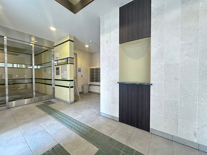 ＦＩＲＳＴ　ＣＯＵＲＴ五条新町の物件外観写真