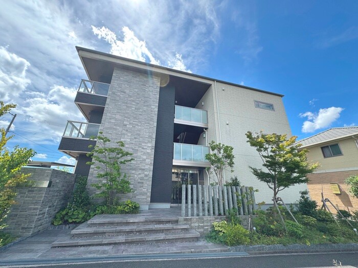 フルール　ドゥ　ソレイユの物件外観写真