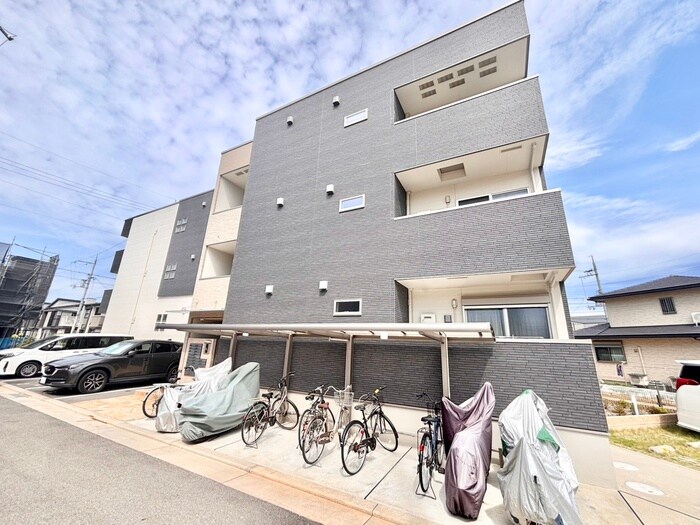 Avenir radieuxの物件外観写真