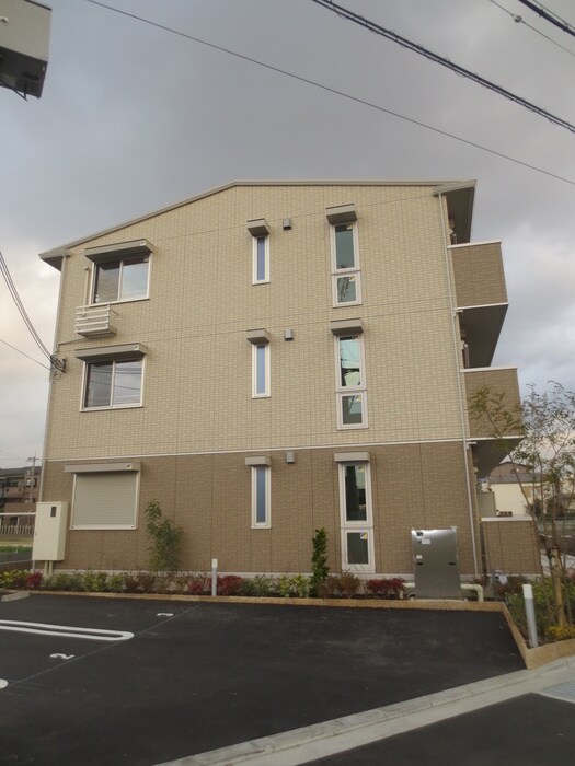 アコルデ西岩田の物件外観写真