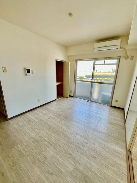 エアーフロントマンションの物件内観写真
