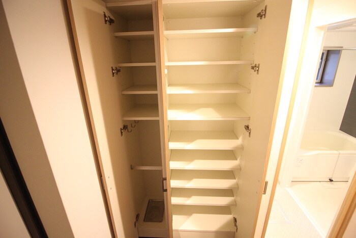 ミミエデン西北の物件内観写真