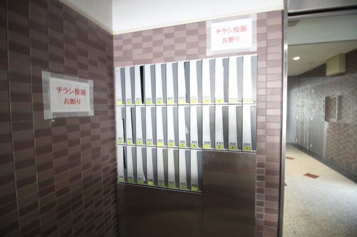 ビクトワ－ル二条の物件外観写真