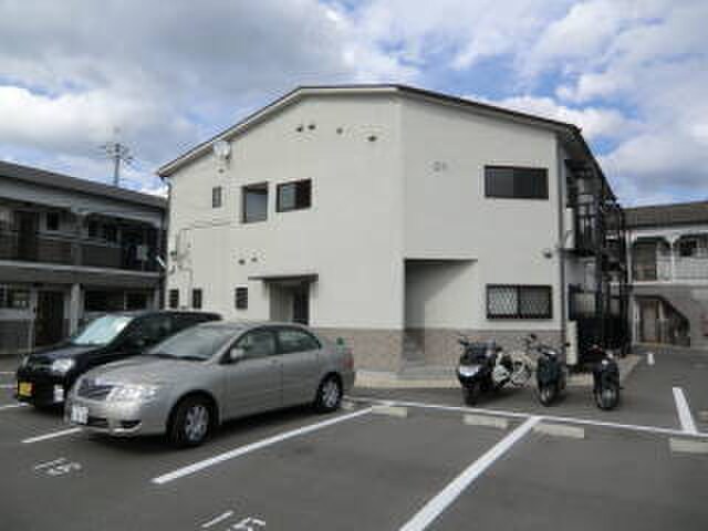 白芳荘２１号館の物件外観写真