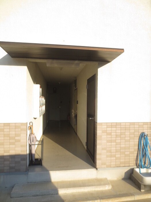 白芳荘２１号館の物件外観写真