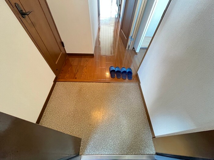 ラ・フローリスの物件内観写真