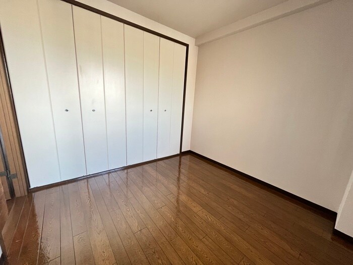 ラ・フローリスの物件内観写真