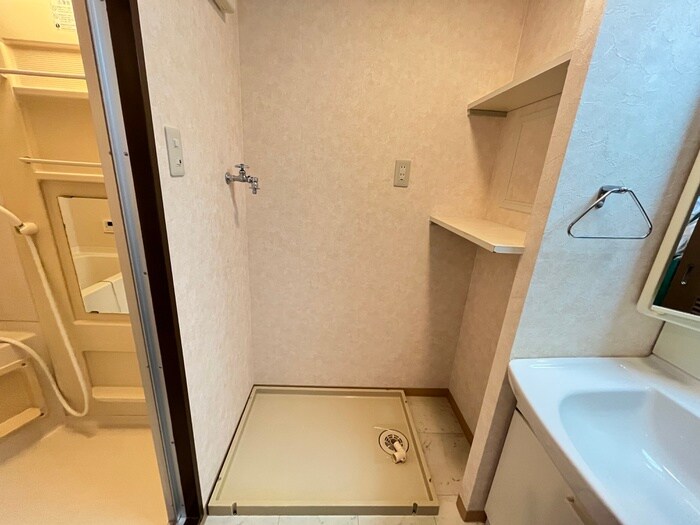 ラ・フローリスの物件内観写真