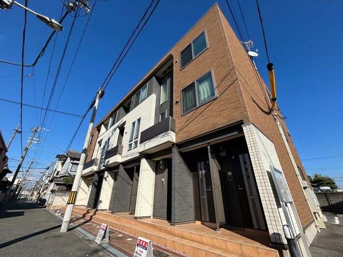 グランソレイユの物件外観写真