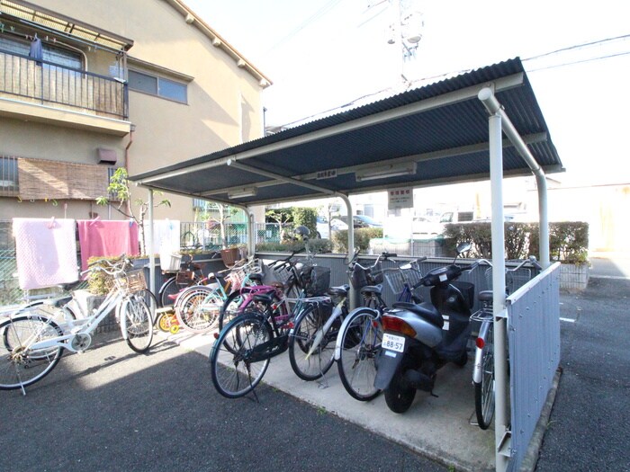 ファミールコートの物件外観写真