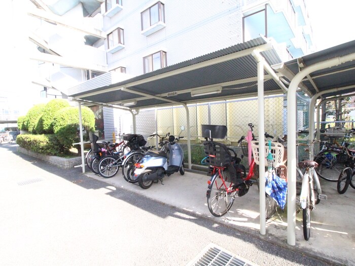 ファミールコートの物件外観写真