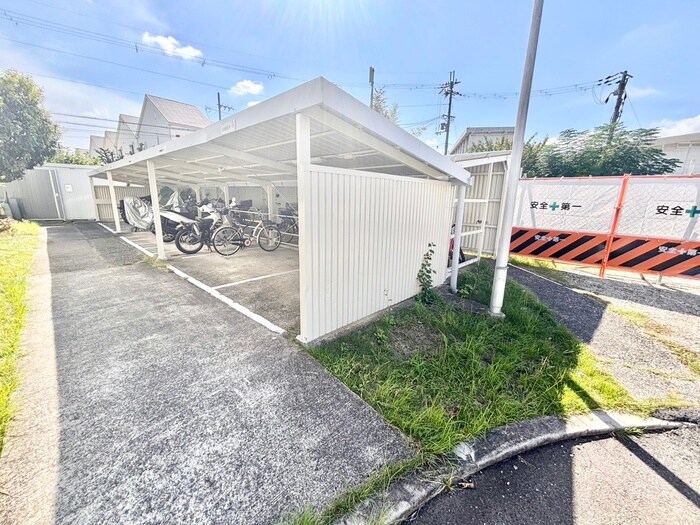 香里三井H住宅九八号棟（103）の物件外観写真