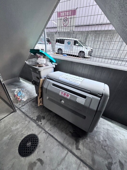 サンクチュアリ四条高倉の物件外観写真