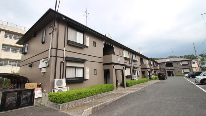 サンビレッジ奥野Ａ棟の物件外観写真