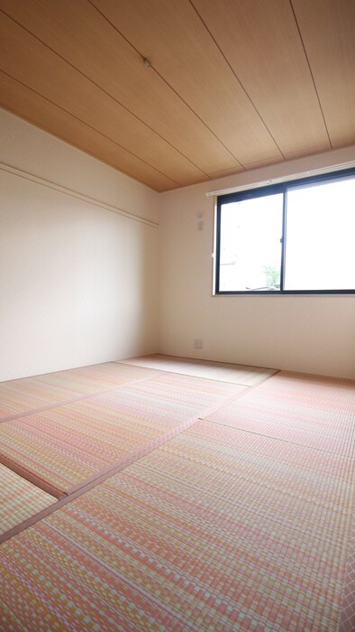 サンビレッジ奥野Ａ棟の物件内観写真