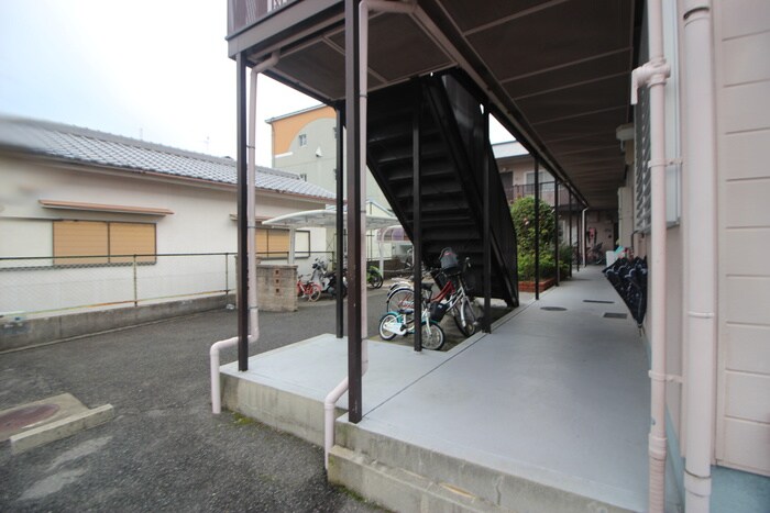 フラッツ池崎の物件外観写真