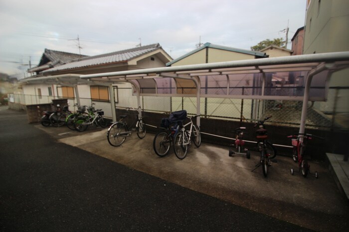 フラッツ池崎の物件外観写真