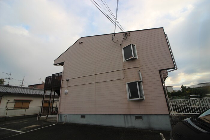 フラッツ池崎の物件外観写真