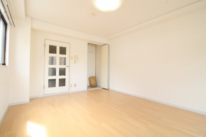 シダ　ヴィレッジの物件内観写真