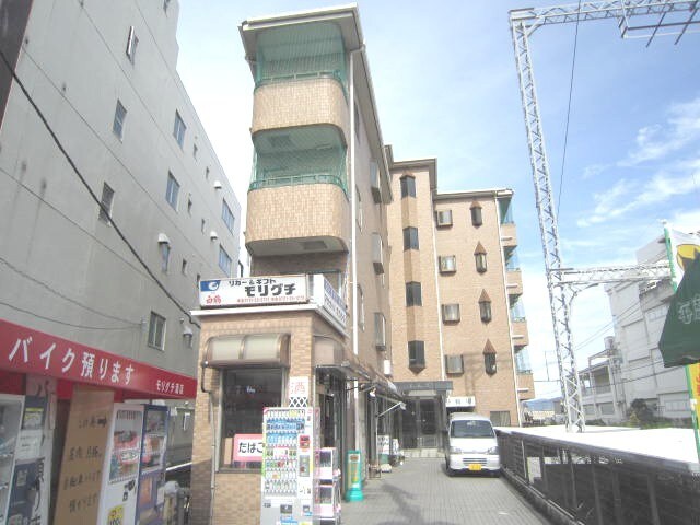 エムズマンションの物件外観写真