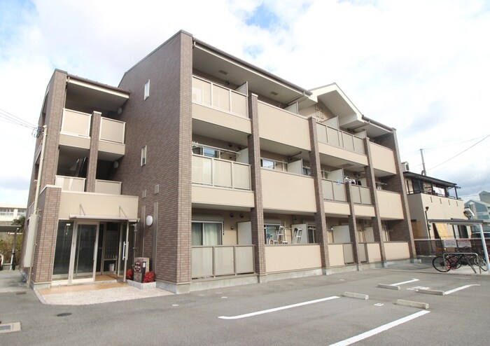 フェリス　ウラタの物件外観写真