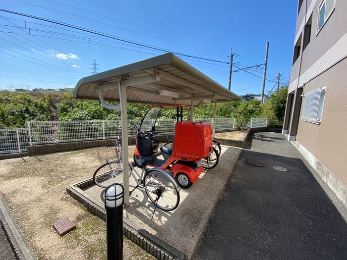 シャト－エスポワ－ルの物件外観写真